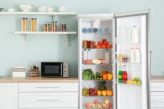 一人暮らしの冷蔵庫は「100L」だと小さすぎ？ 「自炊なし」でも大きいほうがいいの？