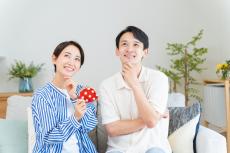 夫の転勤で人生初上京しますが給料は据え置きで不安…。世帯年収500万円の3人家族では東京暮らしは「厳しい」でしょうか？