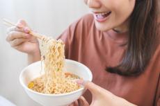 「ラーメンはスープまで飲み干さないと満腹にならない」と言う夫。塩分過多で&#8221;高血圧&#8221;になるのではないでしょうか？