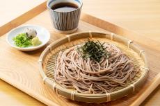 「麺類のなかではお蕎麦がヘルシー」と聞きました。白ご飯の代わりに食べ続けても&#8221;栄養上&#8221;問題ないのでしょうか？