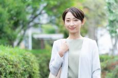 今年結婚する相手に「転勤先の秋田県までついてきて」と言われています。毎年転勤になるらしいのですが、転勤族の妻はどう稼いだらいいのでしょうか？