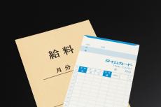 県庁職員と市役所職員の平均給与はどのくらい違う？仕事内容の違いも解説