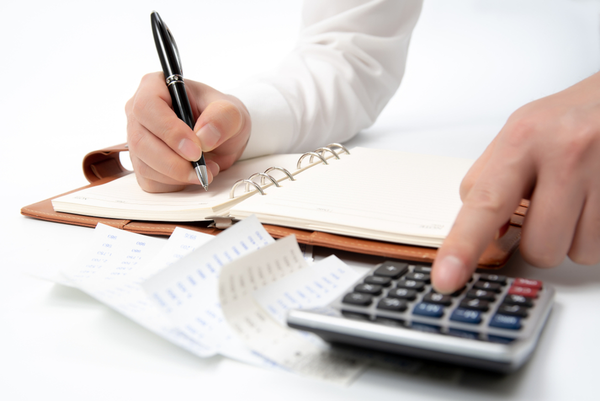 医療費控除で10万円以上かかったらお金が戻る」と聞きました。家族4人