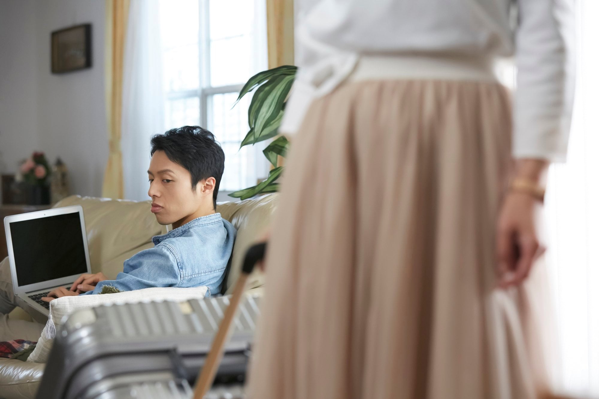 素人主婦のスリップ姿画像