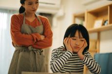 「わたし、間違ったことしてないよ」友だちをたたいてしまう強情な10歳娘…子育てに悩む母を襲った「想定外の災難」