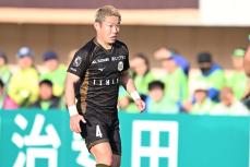 J1試合後ベンチで号泣「涙腺緩む」　まさかの構想外…味方が次々寄り添い「もらい泣き」