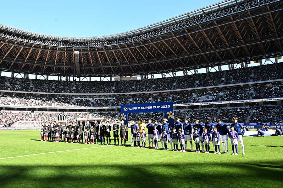 欧州サッカー映像が流れ…“ワクワク感”は希薄に　J王者は主力温存、意味は「薄れた」【コラム】