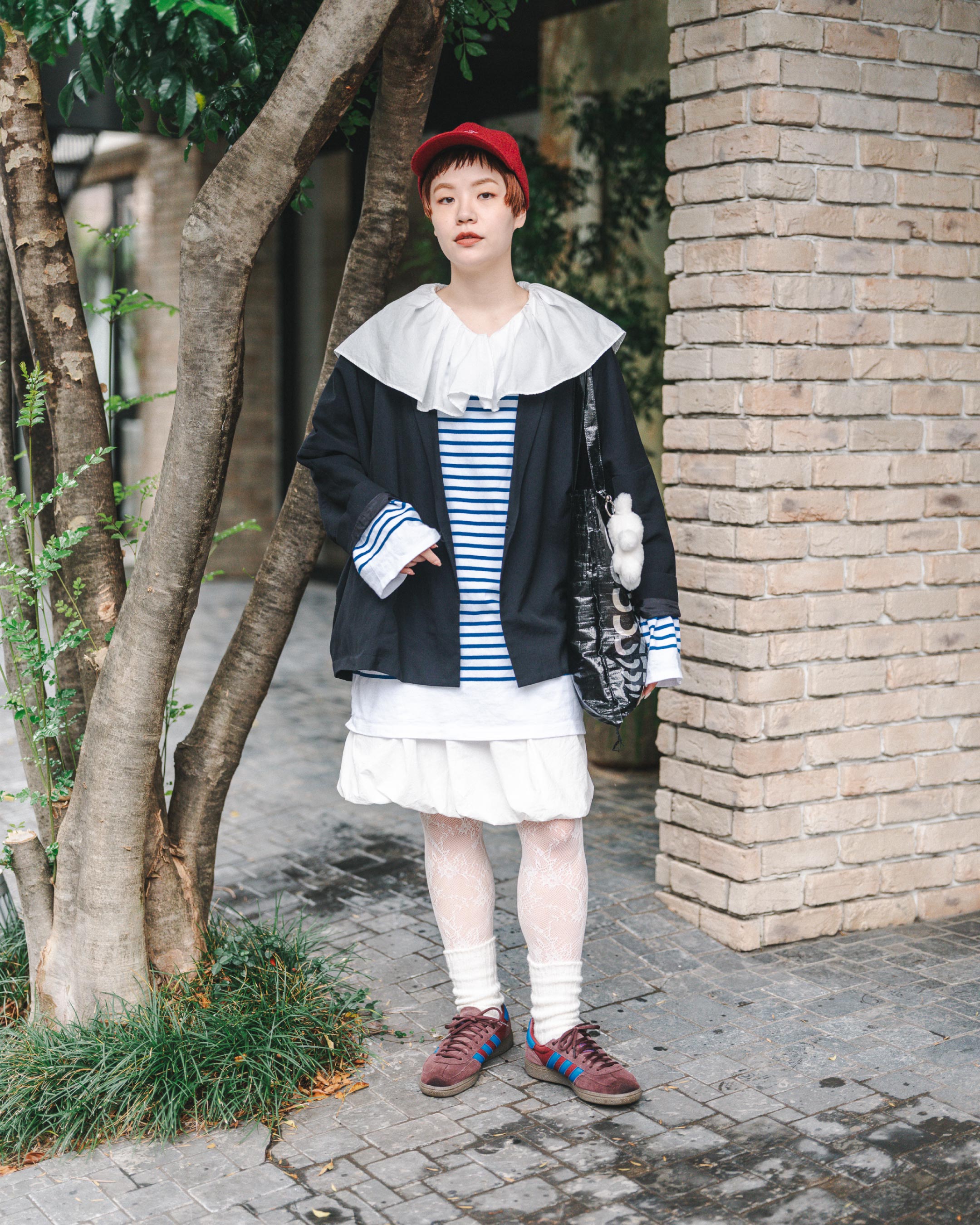 アディダスProElite2023タイツUSS この冬マネしたい「ホワイトレースのタイツ×ソックスの重ね着」adidas