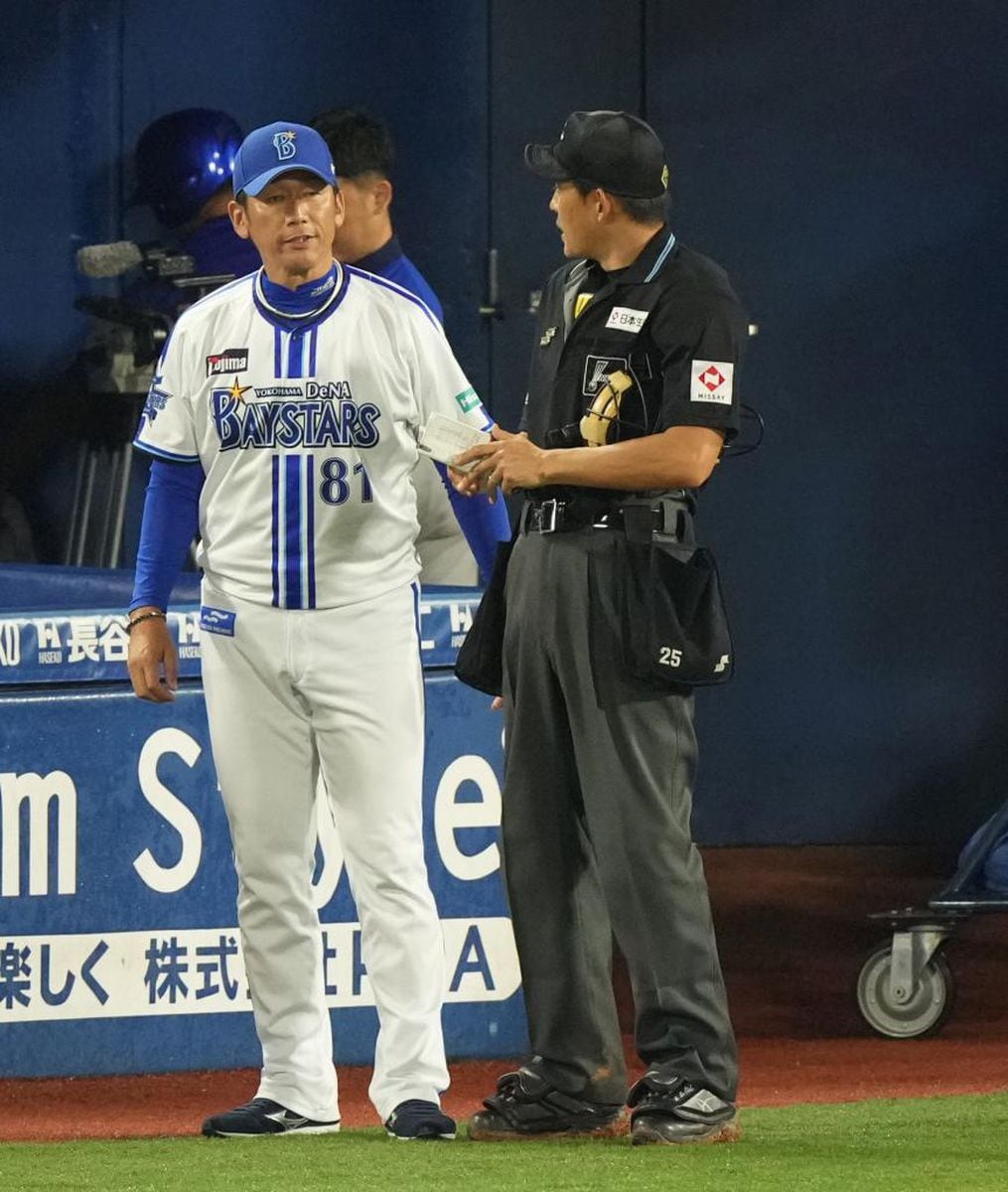 DeNA・三浦監督が早め継投に目覚めた〝降板拒否〟事件　きっかけは8月27日、温厚な指揮官が感情露わに厳命した「CHANGE！」