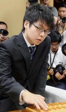 勝負師たちの系譜　棋王戦　ベスト4にタイトル経験者が一人もいない…増田康宏八段ら新世代が台頭　「藤井と同じ中学生で棋士になれたはず」の逸材