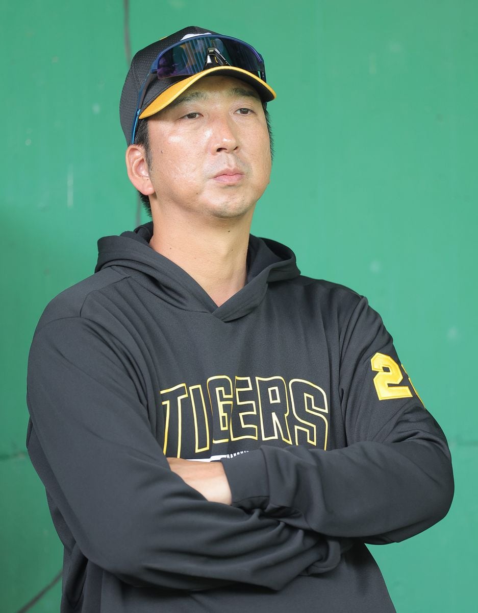 岡田オーナー付顧問、さっそく藤川球児監督に〝愛の毒ガス〟噴射「秋に紅白戦は意味ない。何を評価すんの？」結局アレコレ…20分独演会