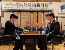 勝負師たちの系譜　模範対局　藤井聡太名人を恐れぬアマ2人が勝利　プロ棋戦では逆転が多いが…大駒落ちの不利は物量の違いの悪さ