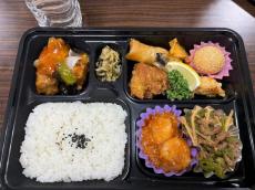 久住昌之　するりベント酒　典型的「中華料理全部弁当」で、満腹　中華料理の一品・一皿の量が多い弱点も克服、感じた〝地元の人に長く愛されてきた味〟