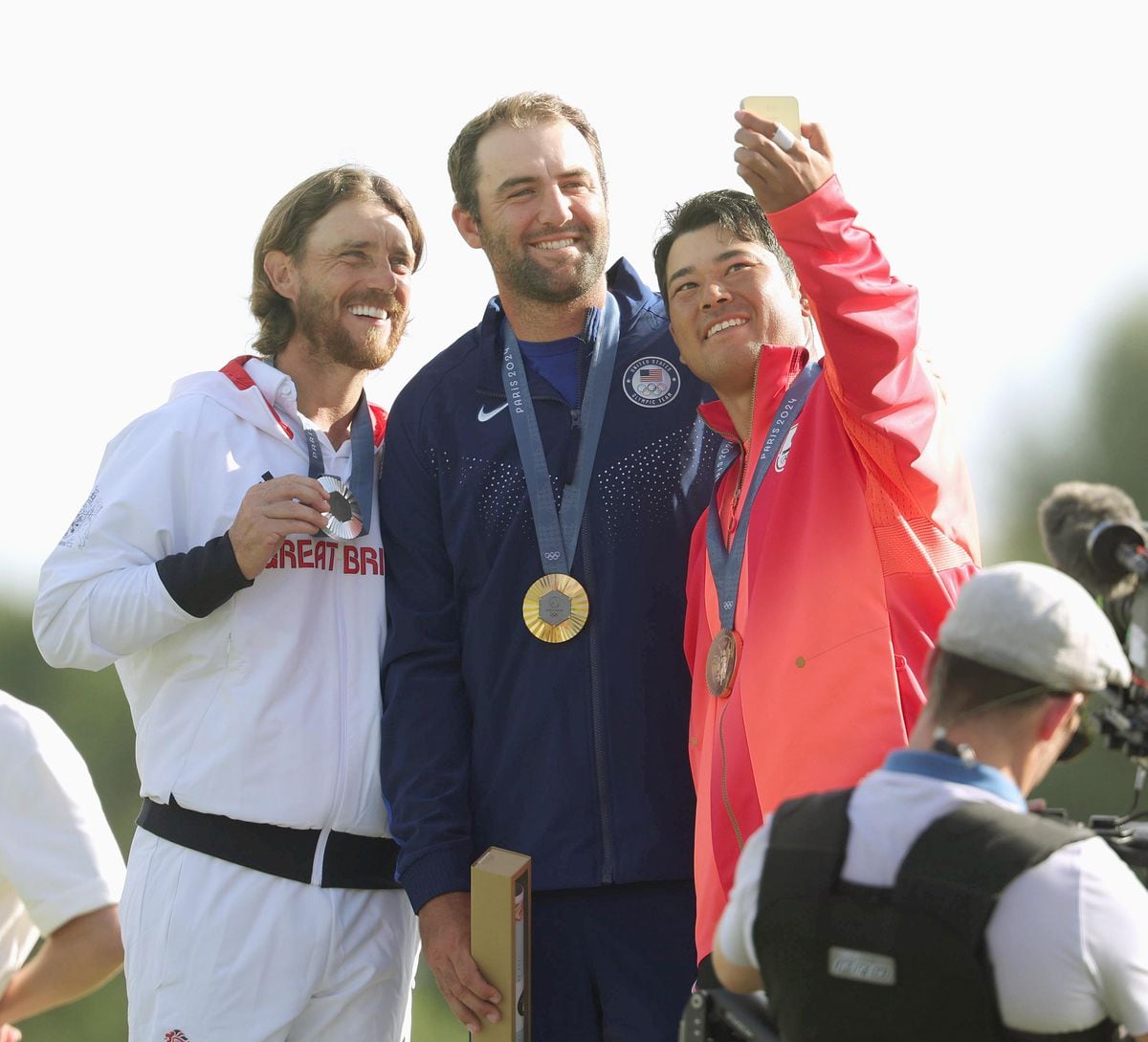 松山英樹、日本男子ゴルフ初の「銅」　「絶対出たい」早くも２８年ロス五輪出場誓う　「金メダルを取りたい気持ちは強かった」