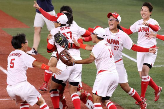 女子ソフトW杯、日本代表が10年ぶり世界一　決勝で米国下す…レジェンド上野が締める