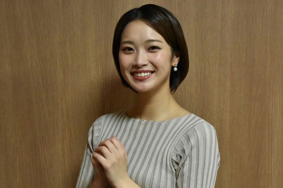 心に決めた開脚投球に「おおお〜！」　場内騒然で“パニック”…25歳女子アナの心残り