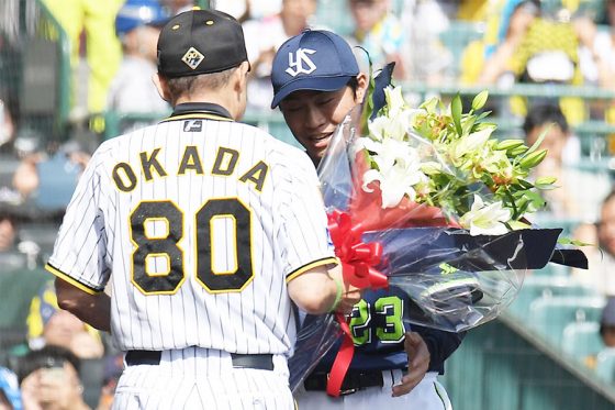 「岡田監督、神対応すぎん？」　引退の後輩へ…甲子園での粋な計らいに「感動しました」