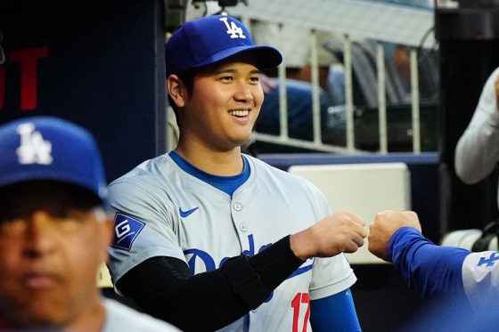 大谷翔平と笑う人物が「懐かしい！」　“別れ”から1年…ブ軍戦で発見「嬉しそう」