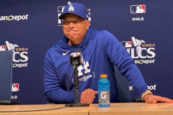 「大谷は投げるのか？」　ロバーツ監督の返答に会見場笑い「質問ありがとう」