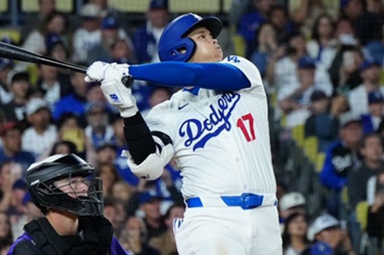 偉業の裏で…大谷翔平が続けていた行動　同僚が側で受けた感銘「見るのが好き」