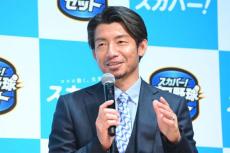 43歳とは思えぬ元虎戦士「イケオジすぎない？」　球場で放つ異彩…ファン悶絶「俳優」