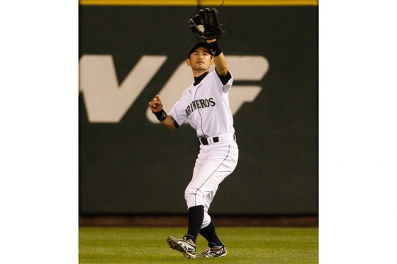 フライ捕球の“打球判断”に潜むリスク 名手イチロー氏が授けた極意