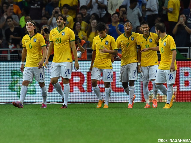 ブラジルは日本に完勝!!ドゥンガ体制4戦連続の無失点で4連勝(20枚)