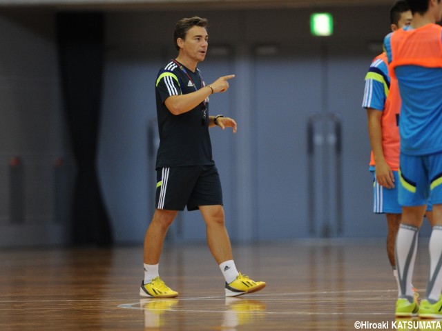 [コンチネンタル杯2014]最終戦勝利の日本ミゲル監督「パフォーマンスと雰囲気に大いに満足」