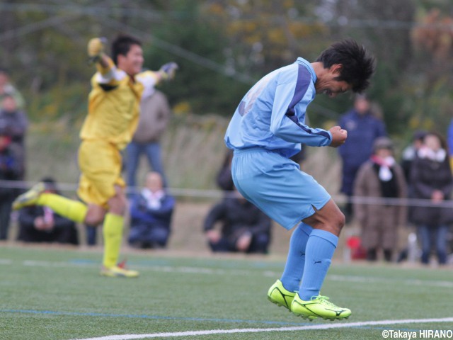 [選手権予選]県2部リーグの加茂暁星が、県1部リーグ優勝の新潟明訓破り4強進出!:新潟(24枚)