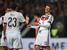 [EURO予選]ドイツは当然の勝利も4得点にとどまる(12枚)