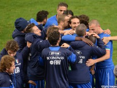 イタリアはホームでアルバニアに辛勝(12枚)