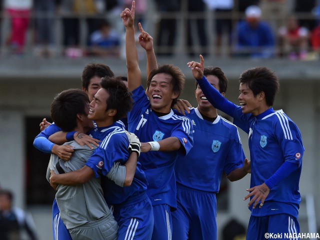 [選手権予選]沖縄決勝はPK戦決着、前原が35年ぶりに全国へ!!(20枚)