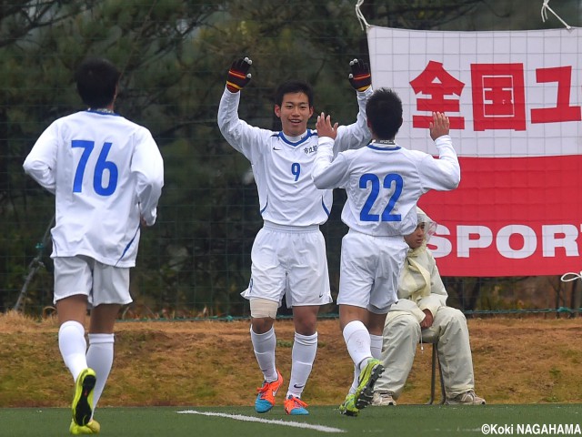 [横山杯]得点力覚醒中の市立船橋MF高が優勝導く先制弾(4枚)