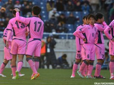 [選手権]日大藤沢は前半3失点で初の決勝進出ならず(24枚)