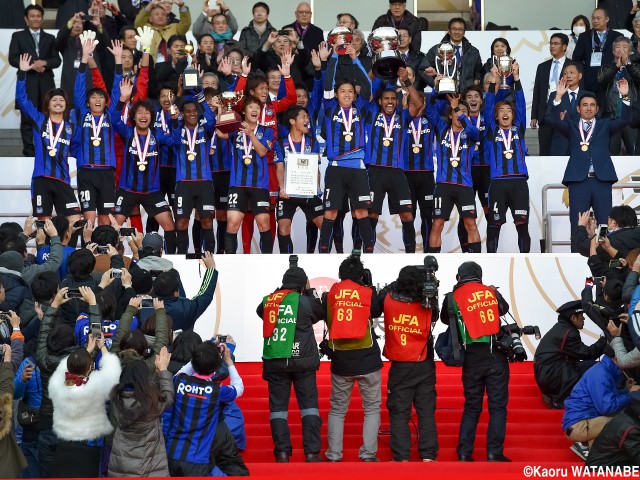 昨季3冠のG大阪、2015シーズンの背番号が決定!!赤嶺は「24」、小椋は「33」