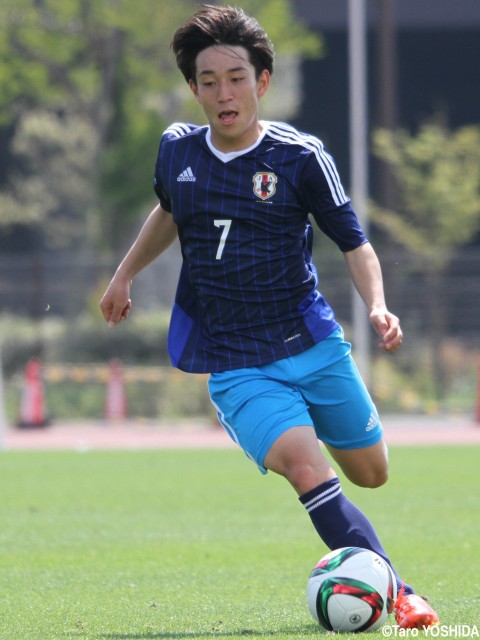 [練習試合]U-18日本代表候補の攻撃けん引するレフティー・三好(4枚)