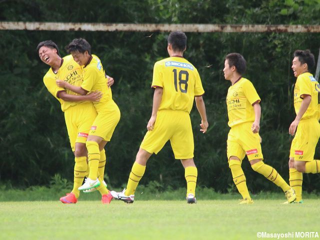 [クラブユース選手権(U-18)]初戦黒星の柏U-18が東京Vユースに3発快勝。決勝トーナメント進出に望みを繋ぐ