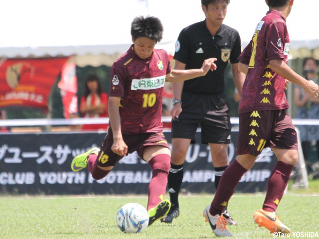 [クラブユース選手権(U-18)]有言実行のゴール!「ジェフの10番」MF氣田が勝利決定づけるFK弾!!(8枚)