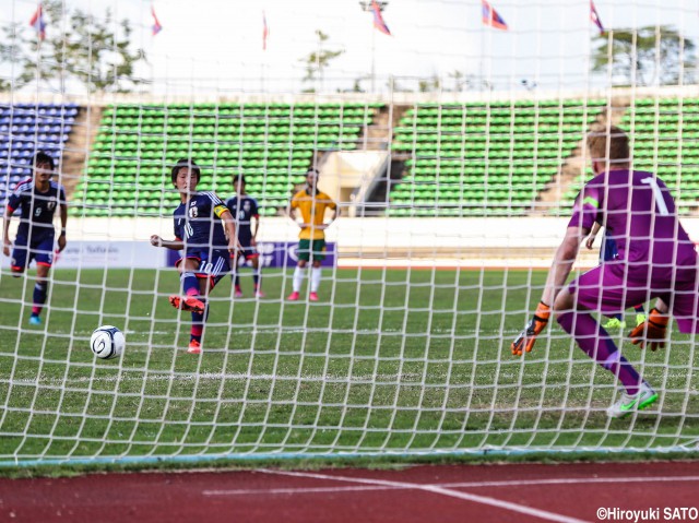 [AFC U-19選手権予選]オーストラリア突き放した2本のPK、MF坂井主将と3戦連発のエースFW小川がゴール(10枚)