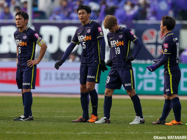 連覇を目指す昨季のJ1王者広島は3年ぶり黒星スタート(16枚)