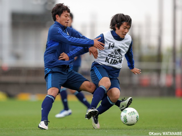 清水との練習試合に向け、戦術確認を行うU-23日本代表候補(8枚)