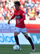 浦和の新たなスター候補生、18歳MF伊藤涼太郎がプロデビュー(4枚)