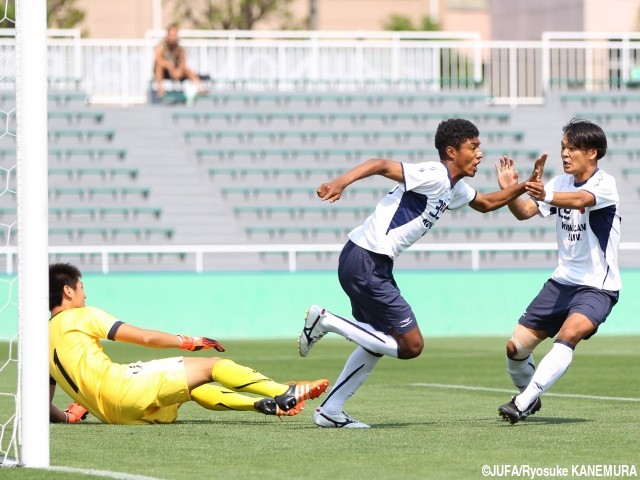 [関東]駒大DF星キョーワァンが大学リーグ初弾!順大FW浮田は2アシスト目、桐横大GK児玉デビューで1部3校のGKが1年生に