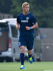 小林祐とミラノで食事したことを明かす本田「自分の若いころにかぶる」