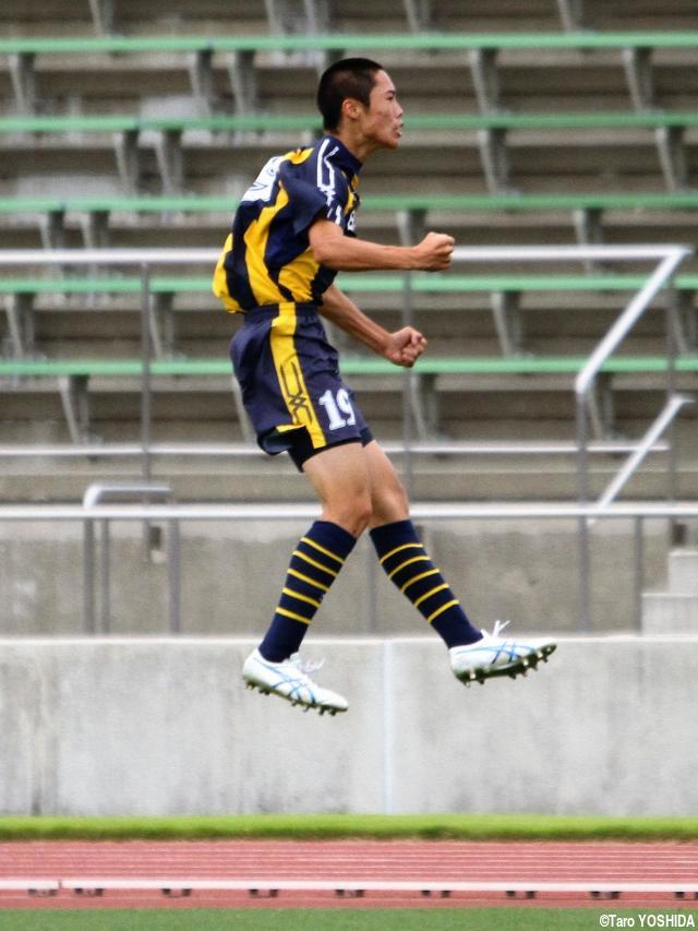 総体]ロングクロスからVヘッド!日本航空は交代出場FW岩下が優勝決定弾