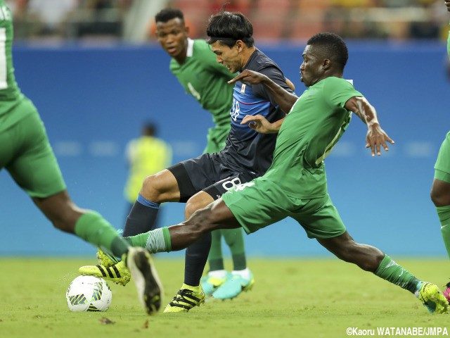 ナイジェリア、試合会場でもハプニング…間違った国歌が流れる