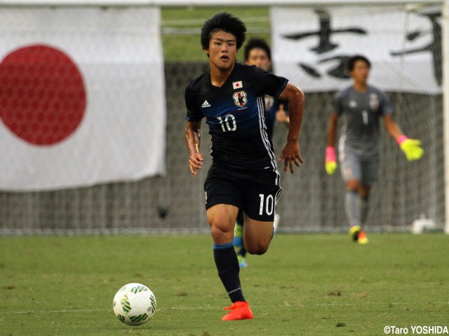 [SBS杯]“東京五輪世代”のエース候補、U-19日本代表FW岩崎が抜群の突破力披露(8枚)