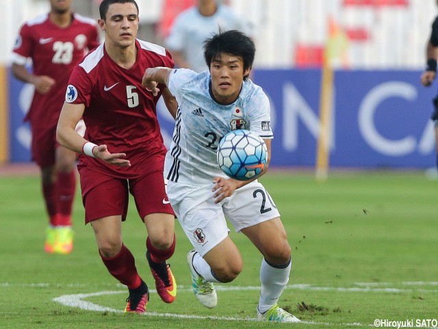 [AFC U-19選手権]カタールとの大一番、初先発の高校生FW岩崎が先制ゴール!!(4枚)