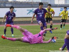 神戸内定の関大GK前川がファインセーブ連発でさすがの存在感(4枚)