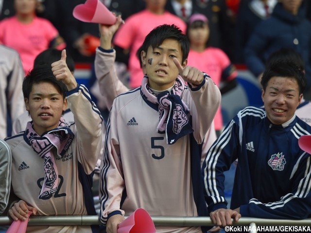 佐野日大の躍進とともに一世を風靡した桜色応援団、最後の一瞬まで選手を後押し(8枚)